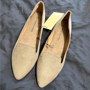 Charles Albert Women's Beige Flats